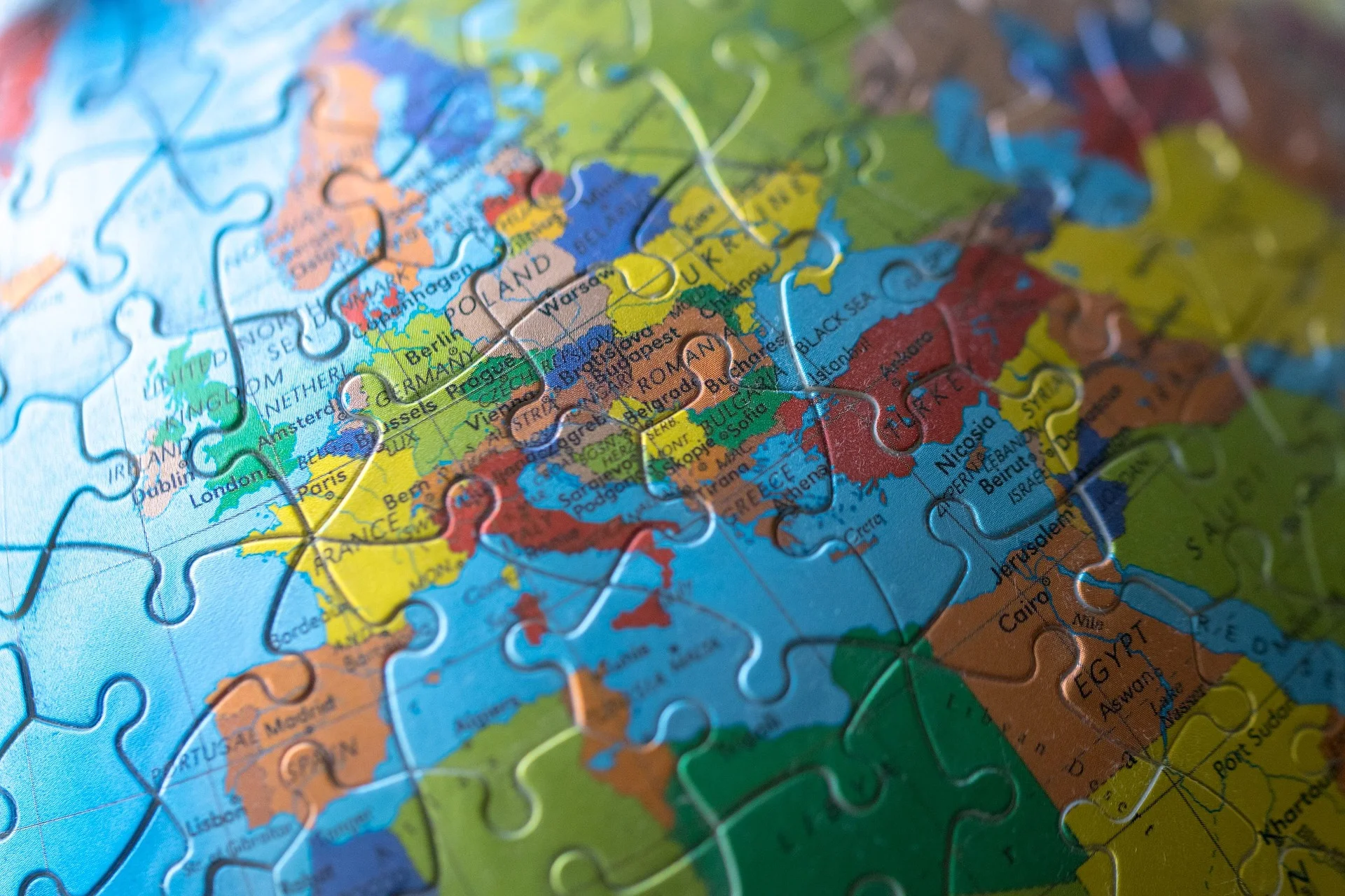 Selling without borders: Why multilingualism is the key to the European real estate market